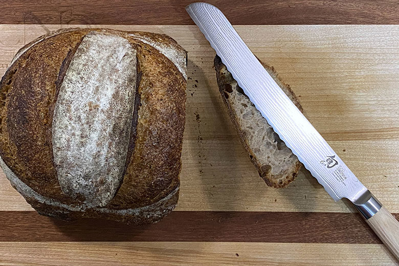 A Bread Knife to Cut More than Bread - Food & Nutrition Magazine - Stone Soup