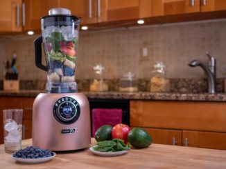 A Blender to Effortlessly Make Smoothies, Soups, Purees and More!