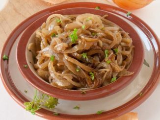 How to Make Caramelized Onions the Easy Way | Food & Nutrition | Stone Soup