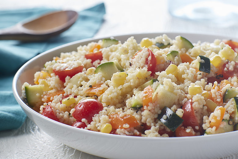 Farverig couscous salat |  Mad & Ernæring Magasinet |  Bind 10, hæfte 5